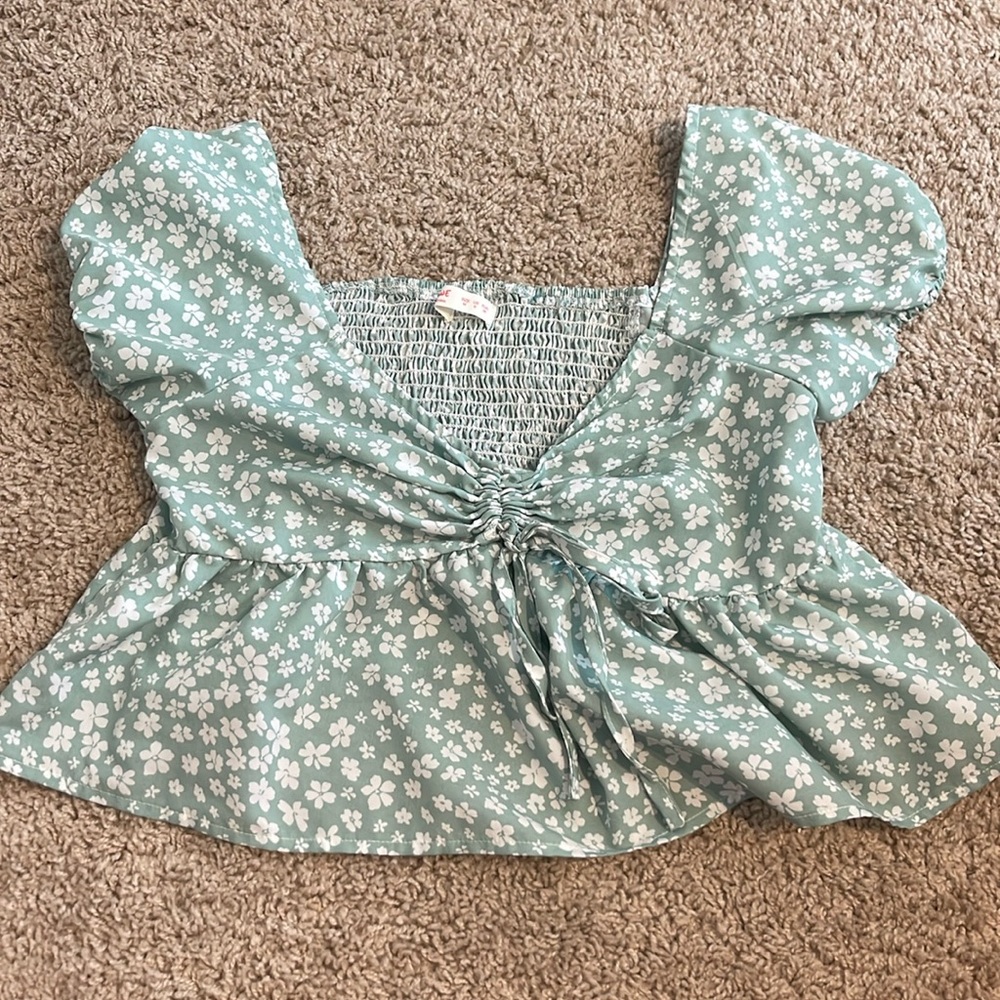 Romwe Flower Print Crop